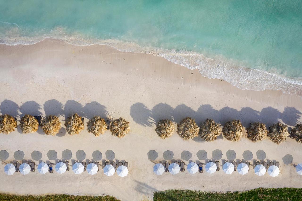 Ocean Eden Bay - All Inclusive Spring Rises Exteriör bild Aerial view of the beach at Atlantis Paradise Island