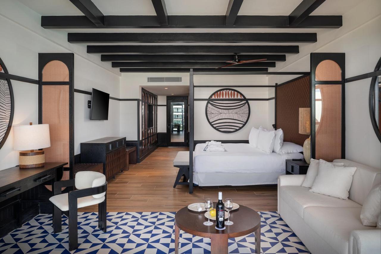 Ocean Eden Bay - All Inclusive Spring Rises Exteriör bild A room at the hotel