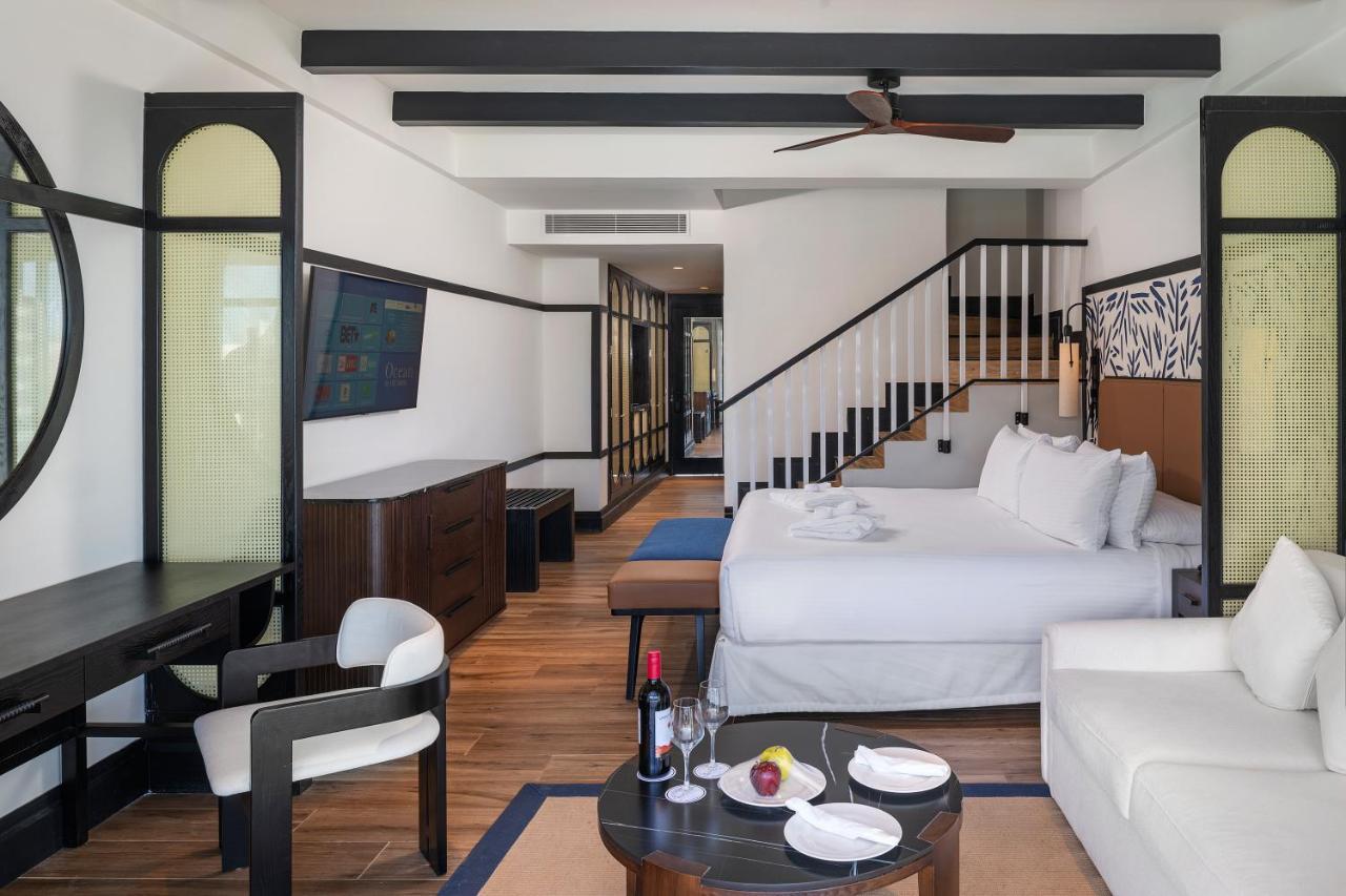 Ocean Eden Bay - All Inclusive Spring Rises Exteriör bild A suite at the hotel