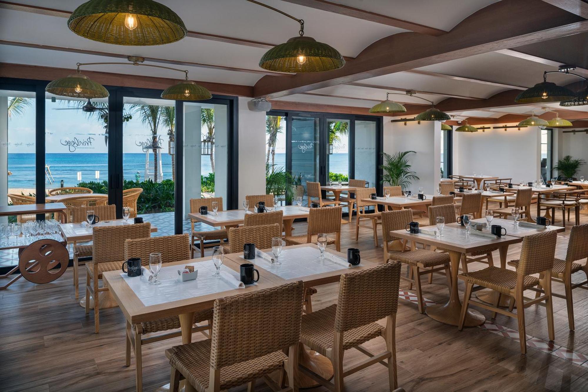 Ocean Eden Bay - All Inclusive Spring Rises Exteriör bild The Beach Club