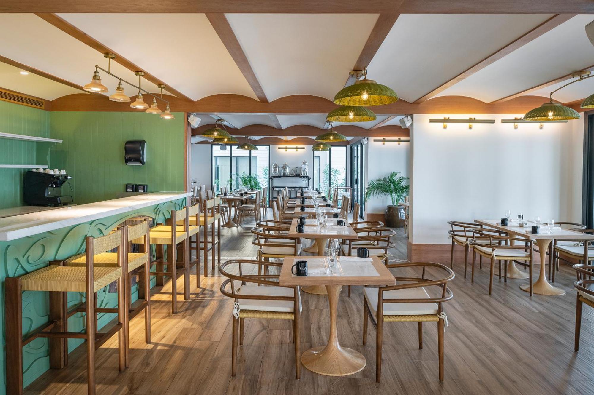 Ocean Eden Bay - All Inclusive Spring Rises Exteriör bild The restaurant