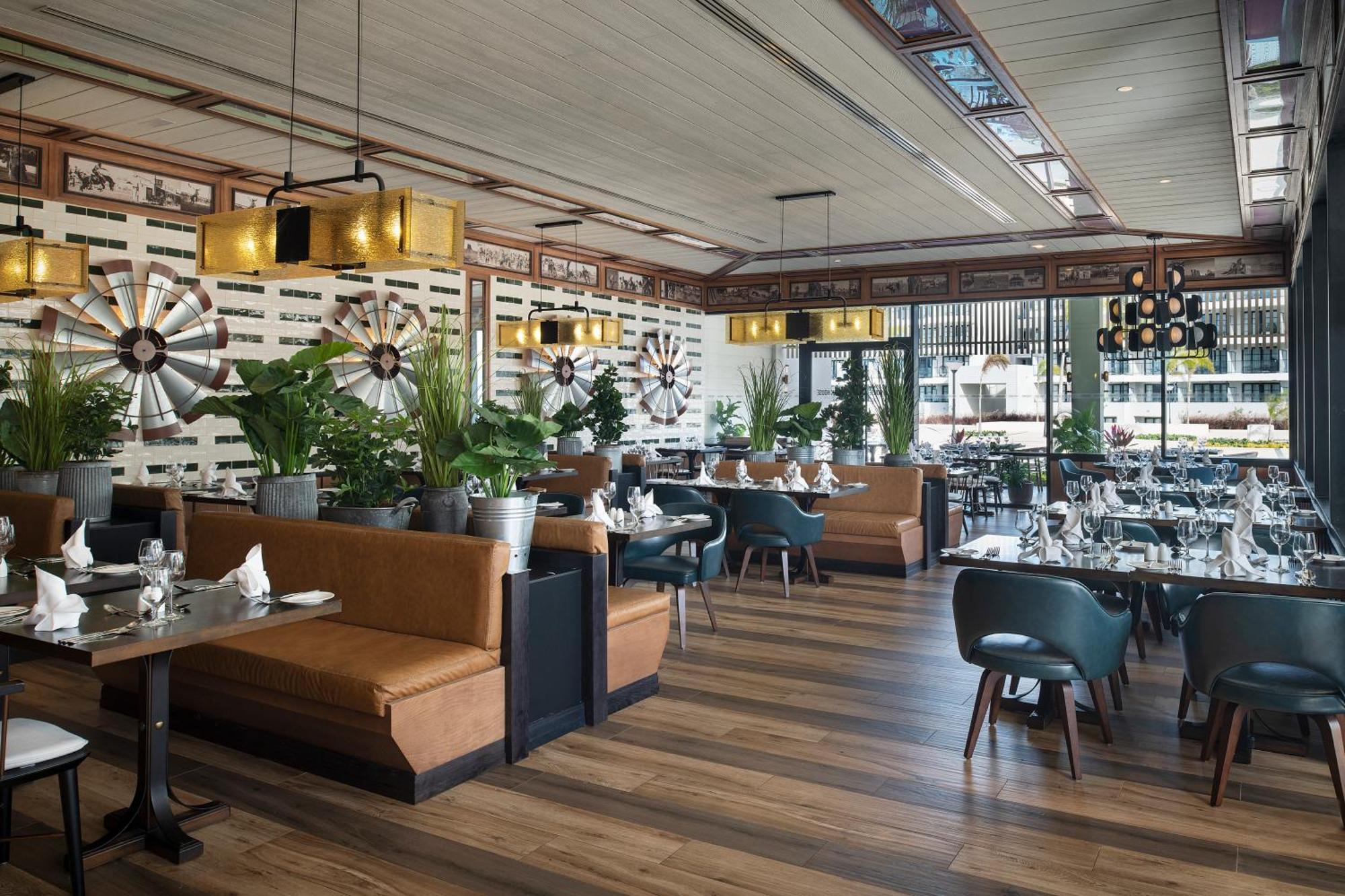 Ocean Eden Bay - All Inclusive Spring Rises Exteriör bild Interior of the restaurant