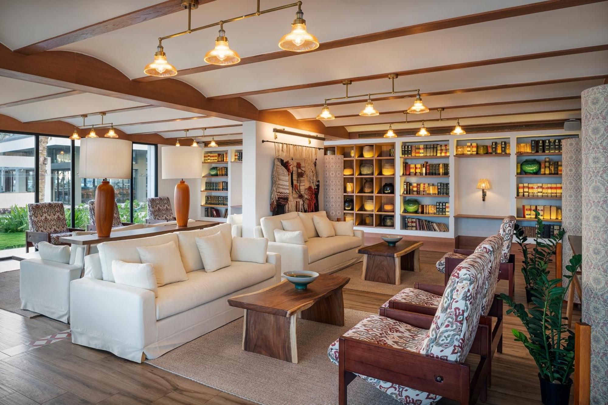 Ocean Eden Bay - All Inclusive Spring Rises Exteriör bild The Library at the Four Seasons Resort