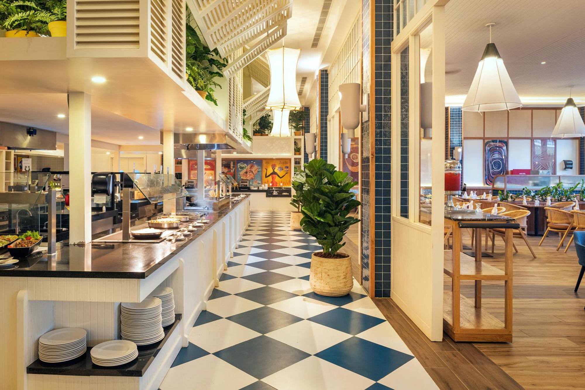 Ocean Eden Bay - All Inclusive Spring Rises Exteriör bild The restaurant